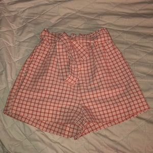 Little Miss XS pink plaid shorts 💗